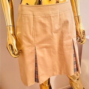 Vintage Burberry Golf Tan Pleated Peekaboo Logo Tennis Skirt, Size 8, NWT